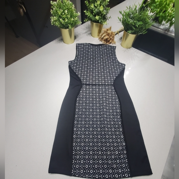 H&M Jolie robe classique de longueur midi - Picture 6 of 7